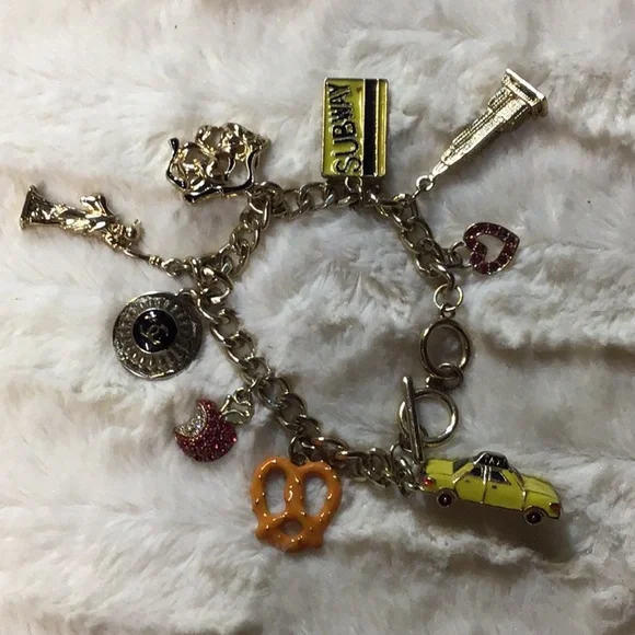 New York City  Charm Bracelet - Picture 2 of 6